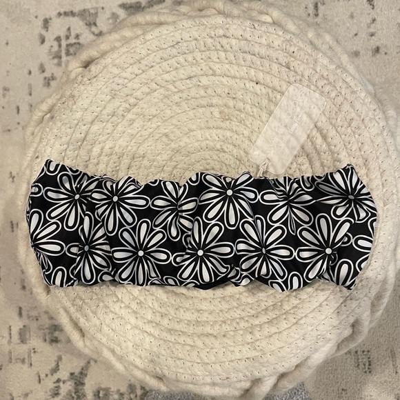 NWT Kenny Flowers The Pedregal Bandeau Bikini Top Size M - Picture 1 of 6
